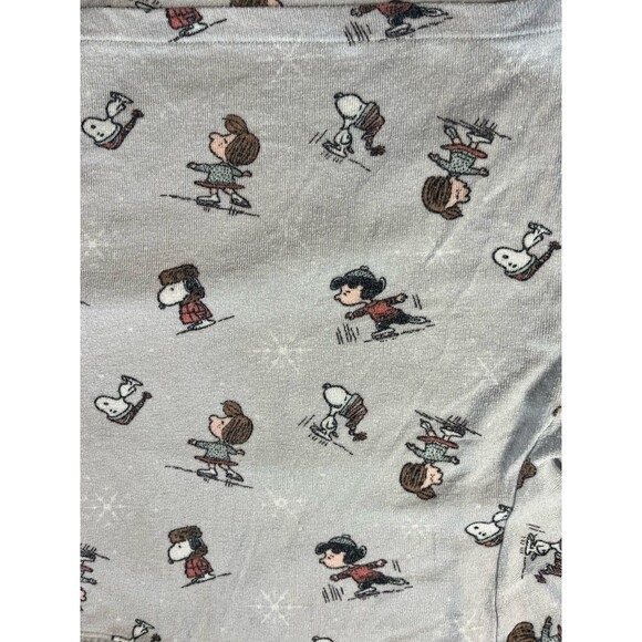 American Eagle Snoopy Peanuts Ice Skating Lounge Top Size Large - Picture 3 of 5